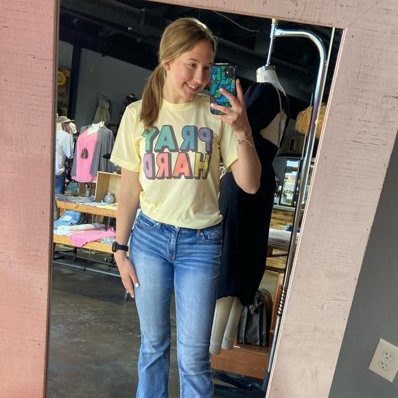 Pray Hard Graphic Tee New Christian Faith - Picture 4 of 7